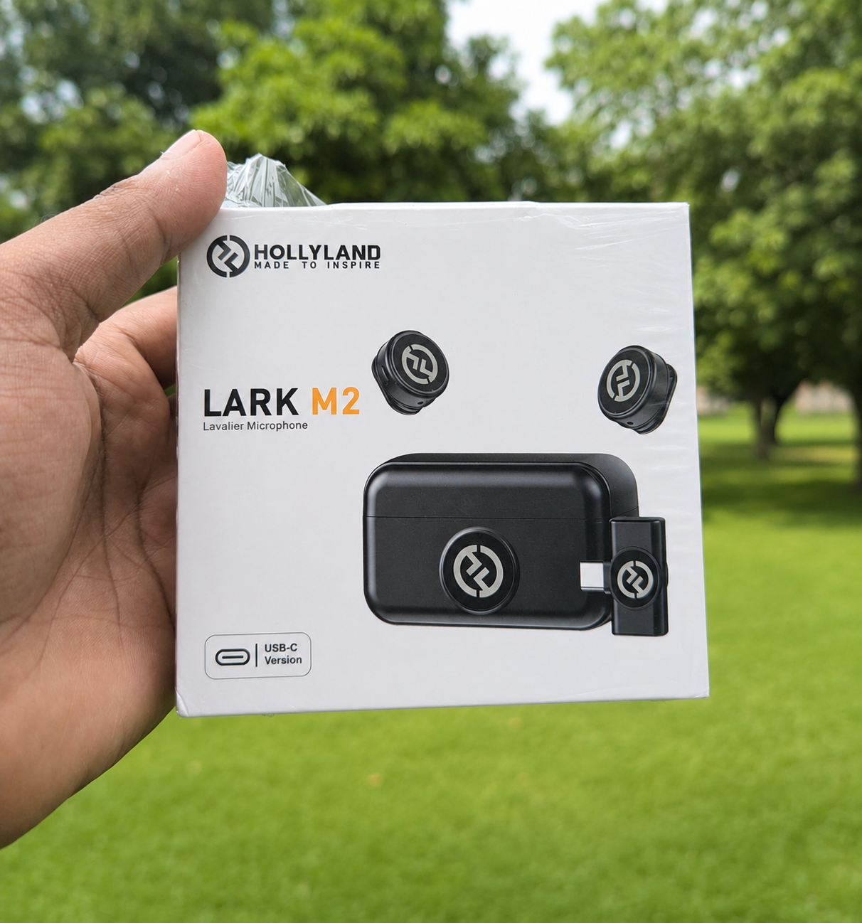 HOLLYLAND LARK M2 Wireless Microphone – Noise Cancellation + ECO Mode | Crystal Clear Audio